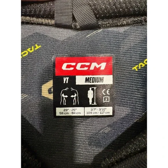 CCM Tacks AS-V Pro Hockey Shoulder Pads Youth Medium Black and Yellow - Picture 4 of 4